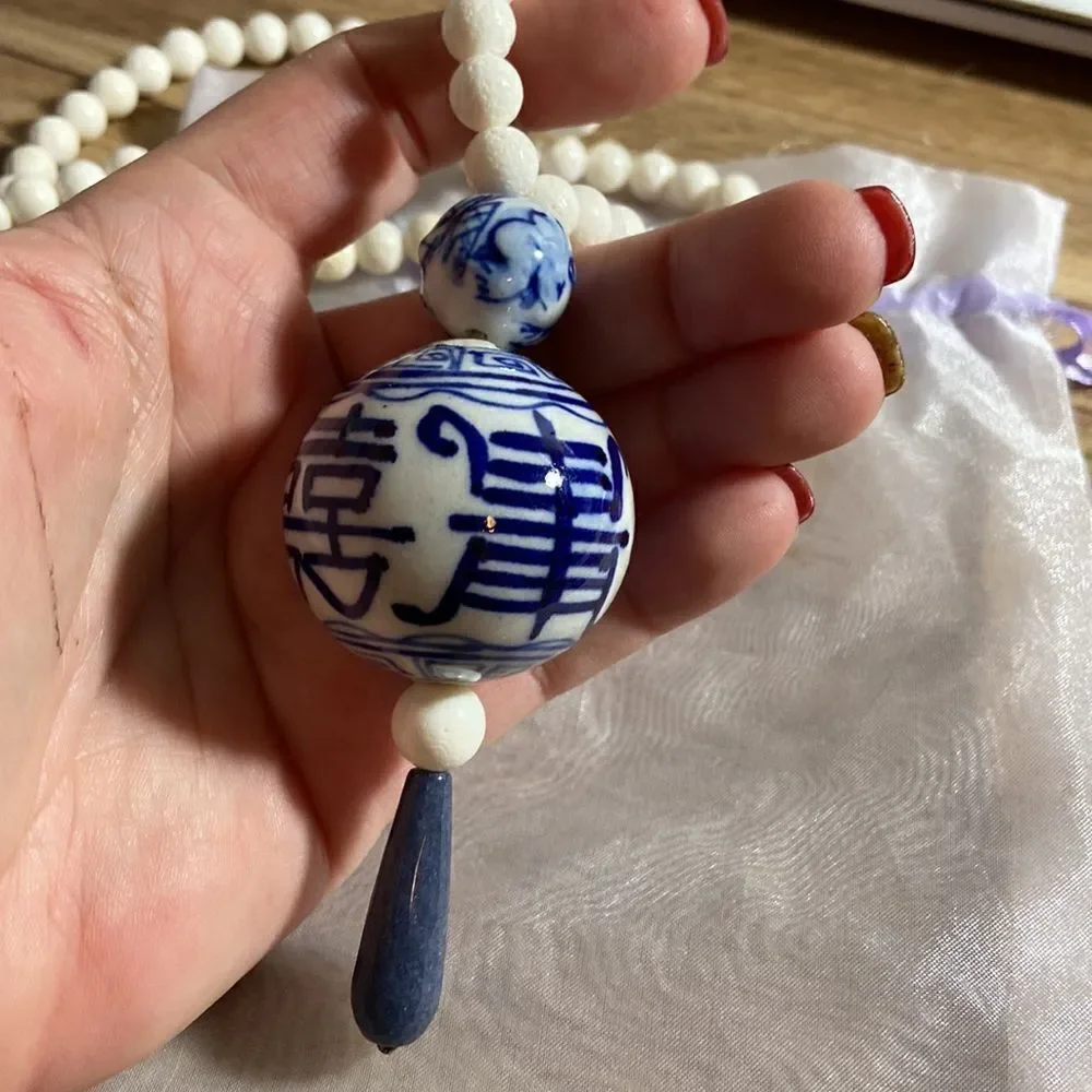 Beaded necklace Japan motive delicate new